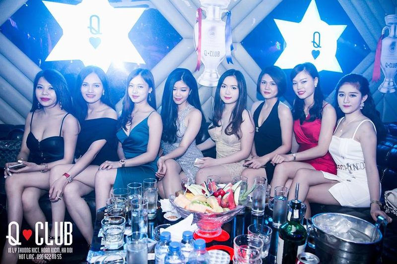 Q Club, Bar Club tại Hà Nội,Q-Club-club-hot-15.jpg