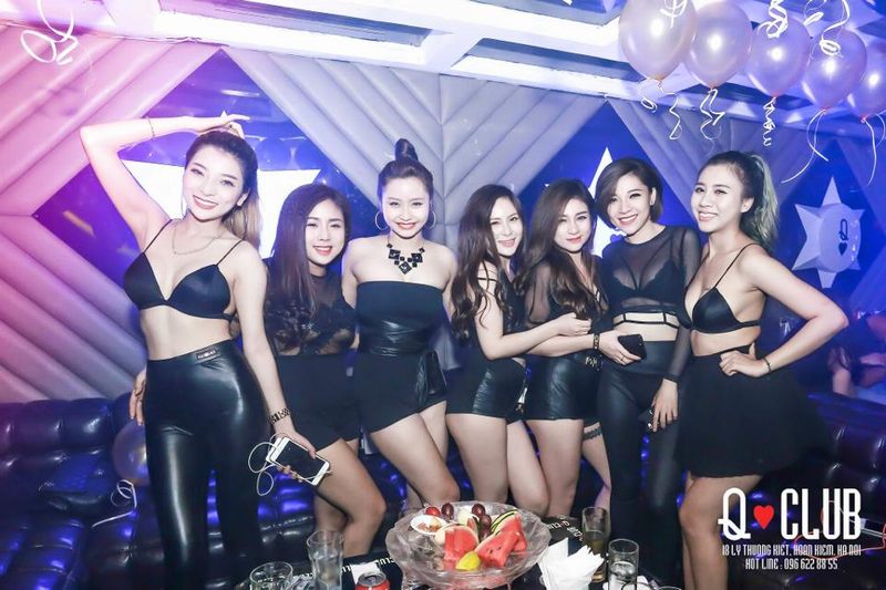Q Club, Bar Club tại Hà Nội,Q-Club-club-hot-30.jpg