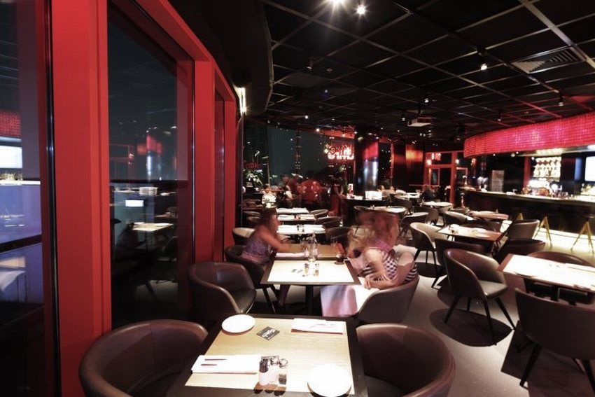 Thiết kế nhà hàng kết hợp quầy bar lounge đẳng cấp