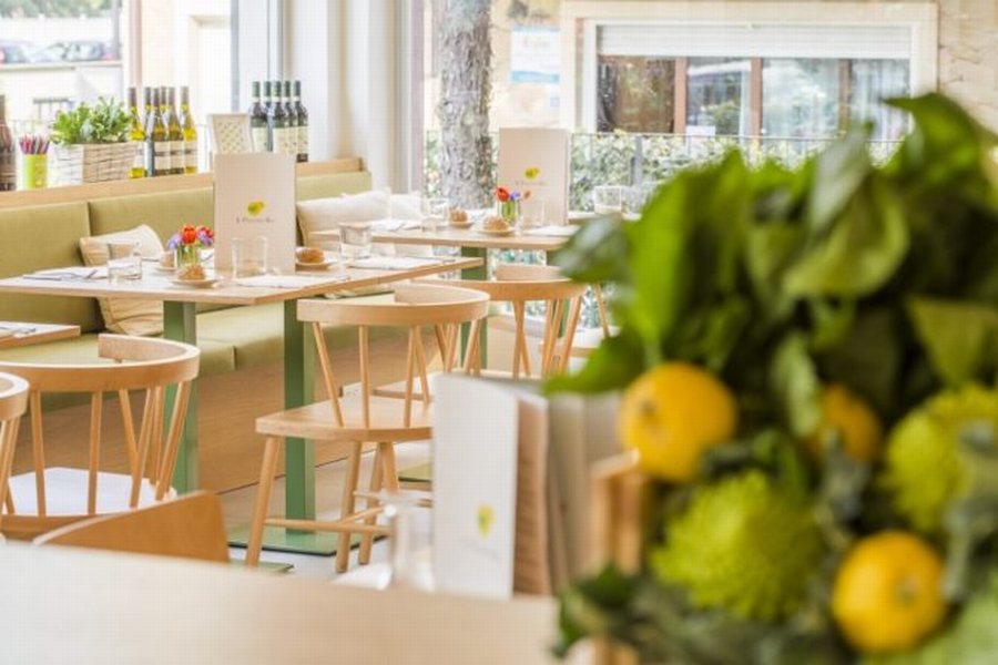 Nội thất nhà hàng phong cách hiện đại tối giản
