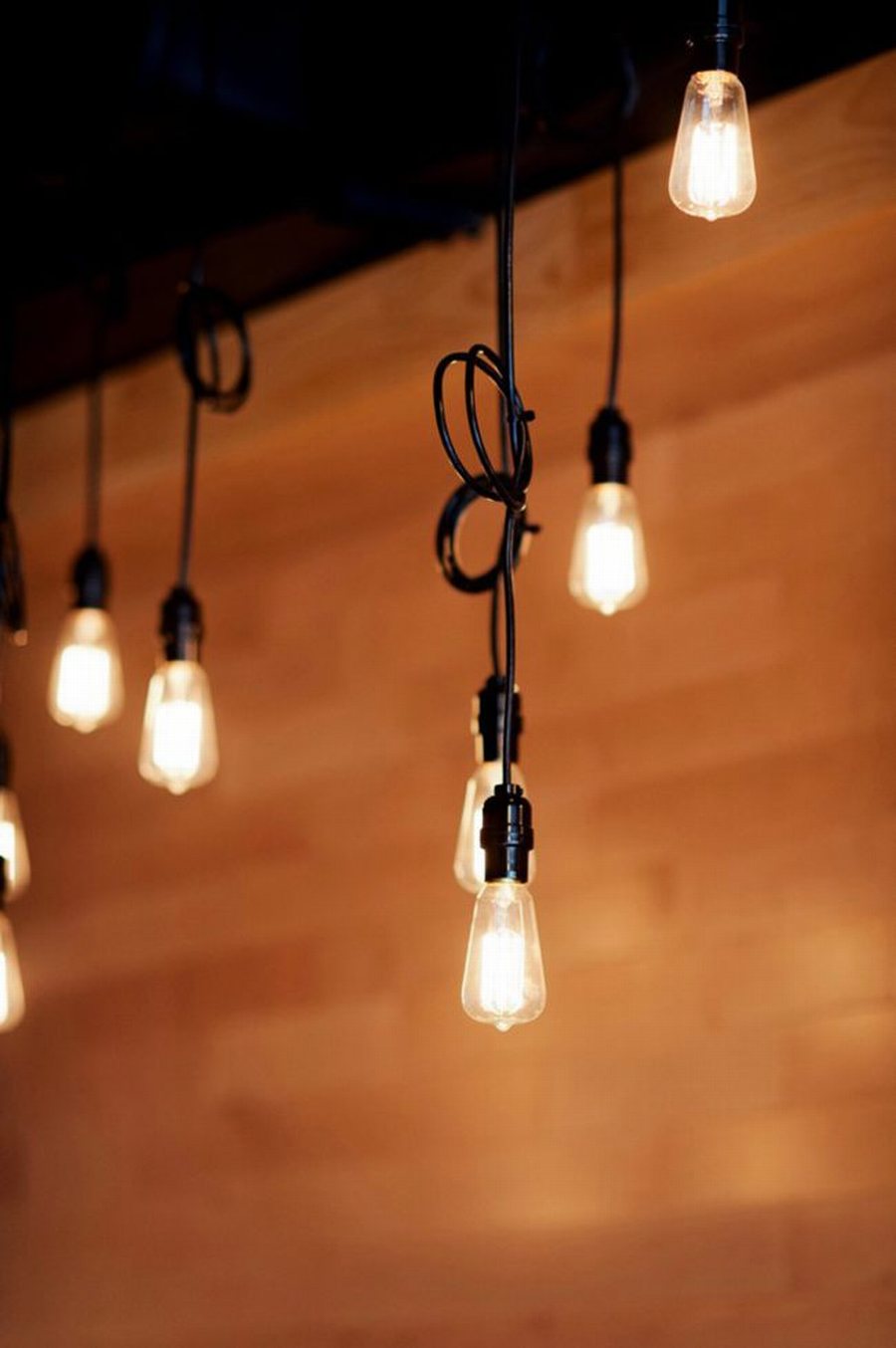 Trang trí tường họa tiết Nhật Bản độc đáo Nhà hàng Nhật hiện đại kết hợp truyền thống Thiết kế sàn nhà hàng Nhật với hoa văn ấn tượng Không gian ăn uống nhà hàng Nhật tối giản hiện đại