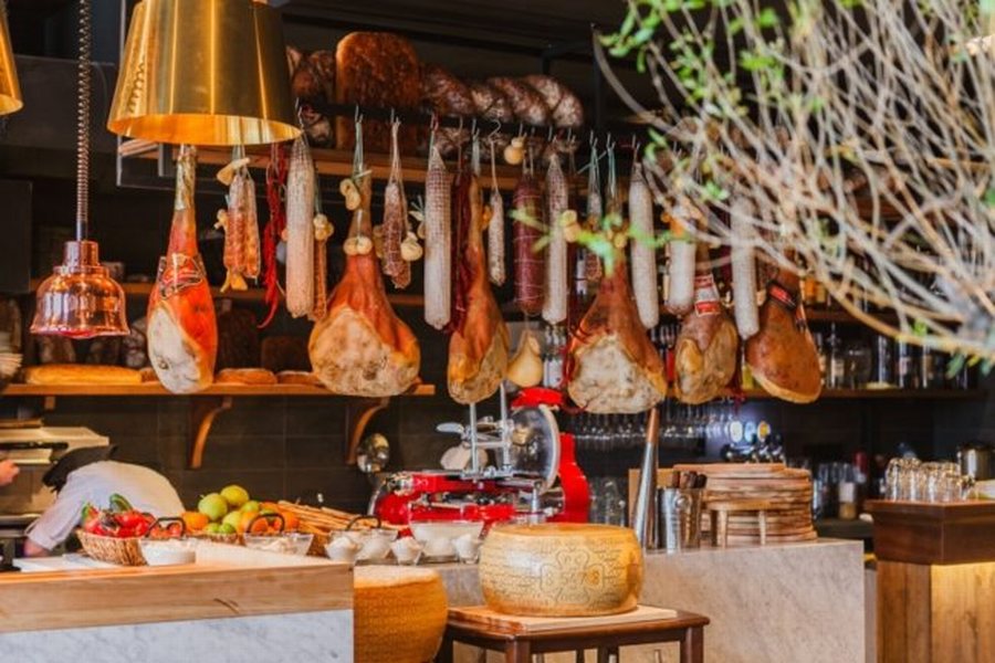 Ý Tưởng Thiết Kế Nhà Hàng Ý Phong Cách Ấn Tượng – Giải Pháp Kinh Doanh Hiệu Quả 12