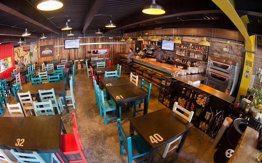 Tham Khảo Ý Tưởng Thiết Kế Nhà Hàng Phong Cách Công Nghiệp Hiện Đại Đầy Sắc Màu 7