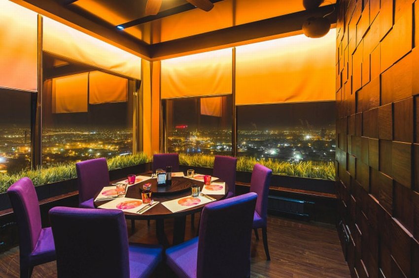 Thiết kế lounge rooftop ngoài trời đẳng cấp  Thi công nhà hàng rooftop phong cách nightlife 