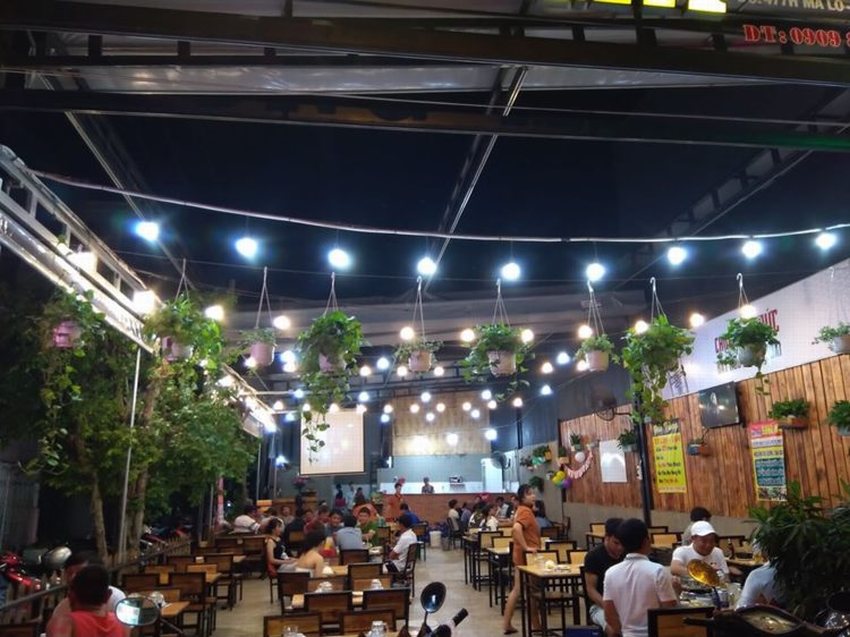 Nhà hàng Quán nhậu khung thép phong cách bình dân