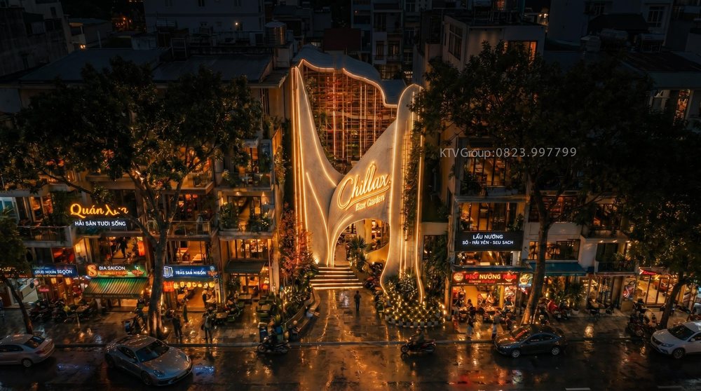 Dự án Thiết Kế Beer Club nổi bật với mặt tiền ánh sáng nghệ thuật, phong cách Luxury Nightlife và không gian giải trí đẳng cấp. 