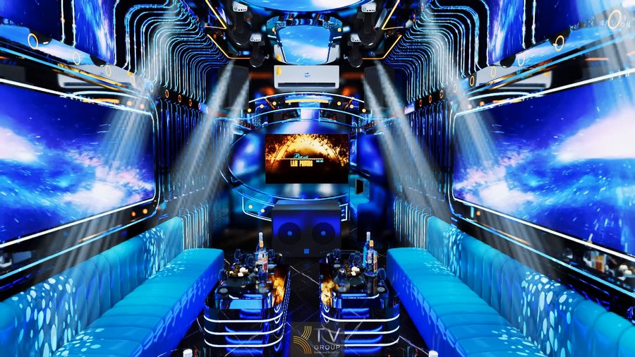 Thi công nội thất karaoke KTV tại Bình Dương với trần ánh sáng LED chạy line, màn hình trung tâm và hệ thống âm thanh hiện đại phù hợp mô hình phòng VIP cao cấp 