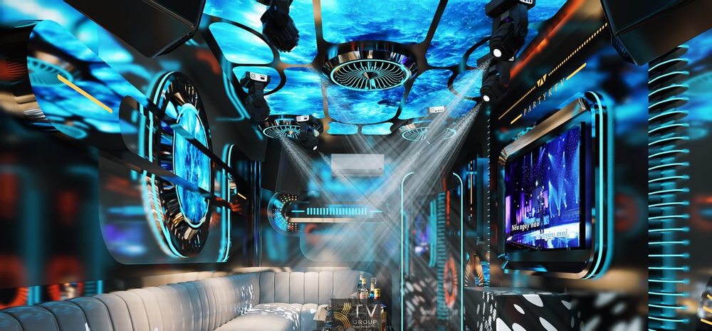 Mẫu thiết kế phòng karaoke sang trọng với hệ thống LED trần và tường trang trí nghệ thuật hiện đại.  17. Thiết kế karaoke trọn gói với nội thất cao cấp và hệ thống ánh sáng LED giúp không gian giải trí trở nên nổi bật. 