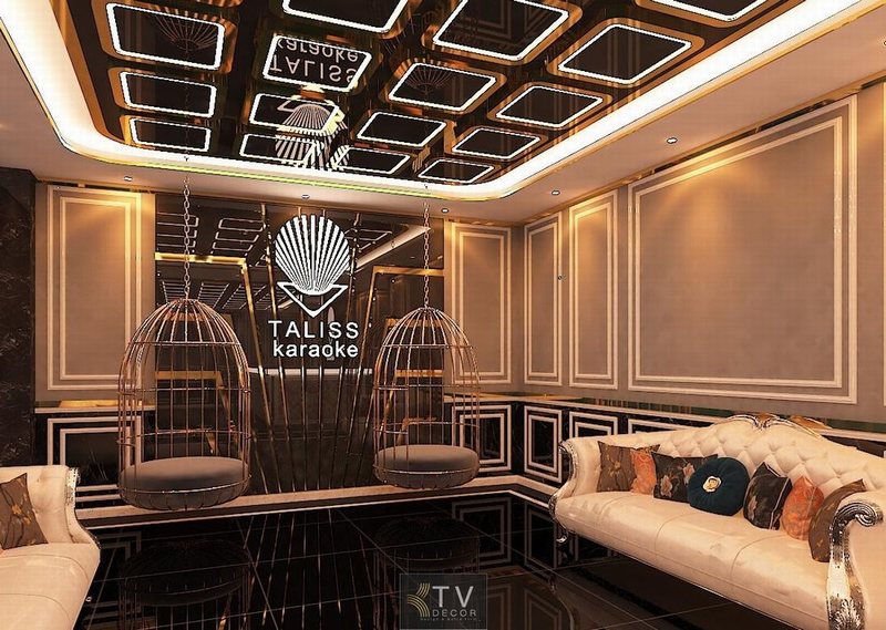 Thiết kế sảnh karaoke KTV Design phong cách hiện đại, sang trọng với trần gương LED, sofa cao cấp và điểm nhấn độc đáo. KTV GROUP chuyên thi công karaoke tại TP.HCM, lân cận và Đà Lạt.