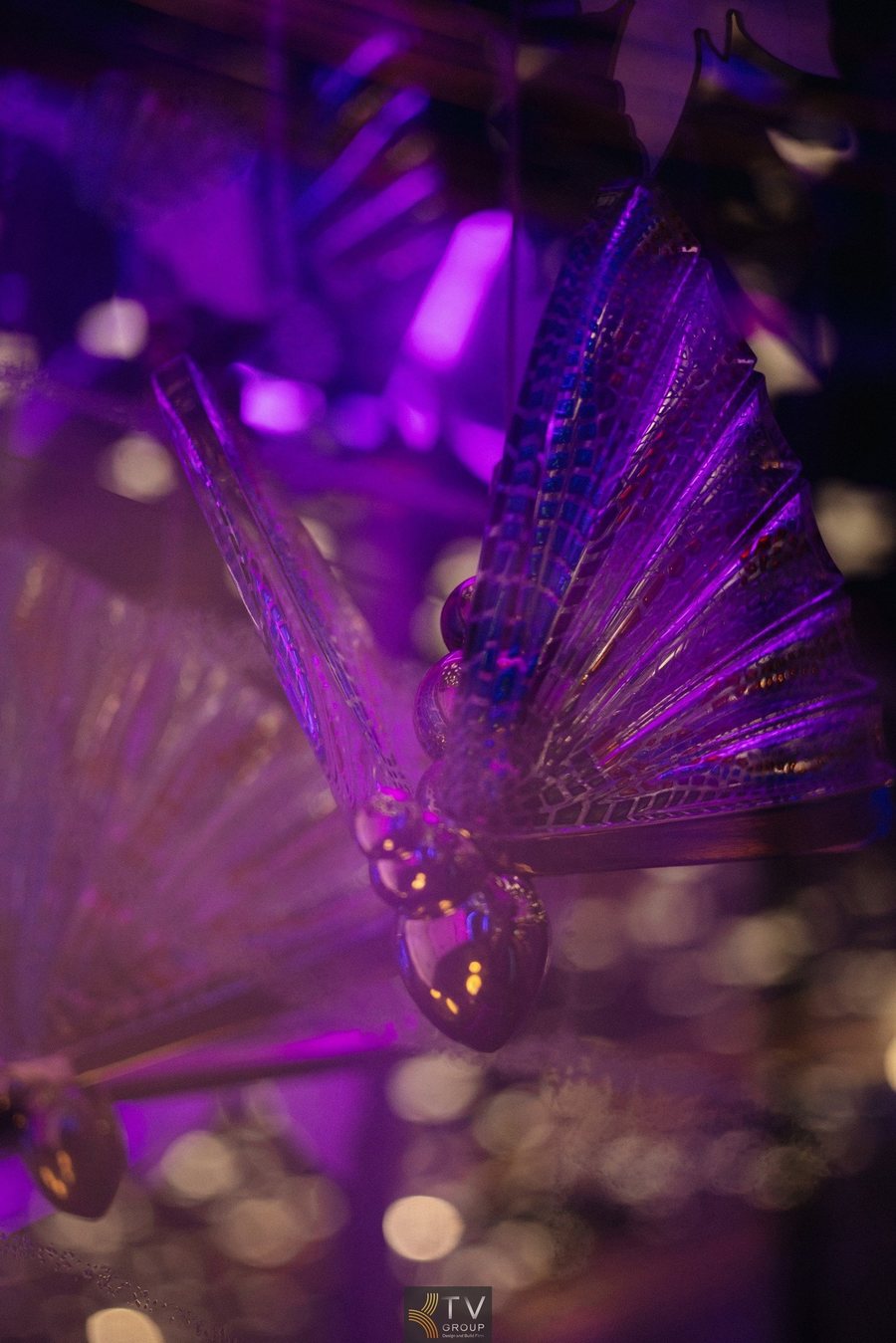 Thiết kế thi công lounge bar mini tại Huỳnh Thúc Kháng TP.HCM với góc ngồi đẹp, decor ánh sáng nghệ thuật, phù hợp mô hình giải trí ban đêm diện tích nhỏ, dễ kinh doanh. 