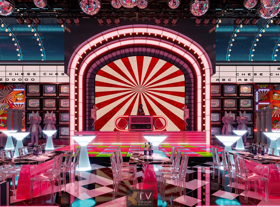 Thiết kế thi công bar lounge beer phong cách trẻ trung xu hướng 2025 Sofa dài sọc kết hợp bàn phát sáng trong mô hình nhà hàng bar disco Trần gương cầu disco phản chiếu ánh sáng tạo hiệu ứng thị giác mạnh