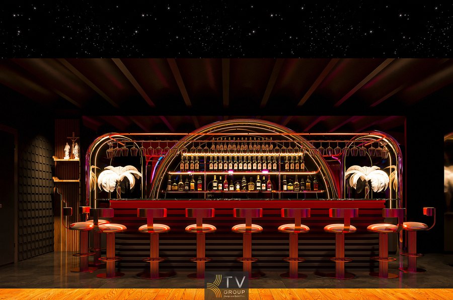 Thiết kế phòng trà khiêu vũ sử dụng vật liệu gỗ, inox gương và ánh sáng tím hồng tạo cảm giác ấm áp sang trọng