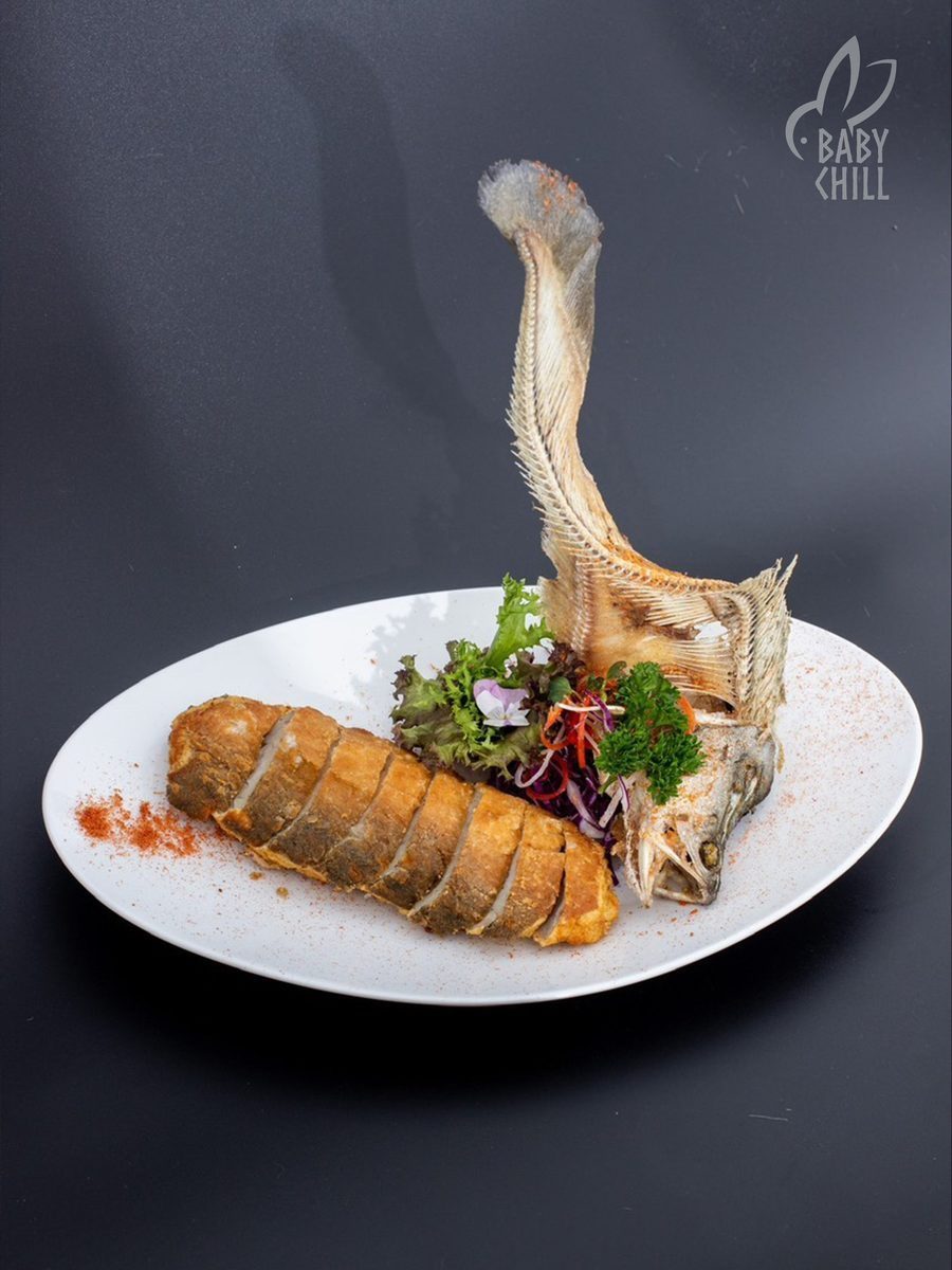 Thức ăn được chế biến công phu, bày trí đẹp mắt, mang lại trải nghiệm ăn uống đáng nhớ