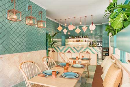 Thiết kế nội thất nhà hàng phong cách nhiệt đới ấn tượng
