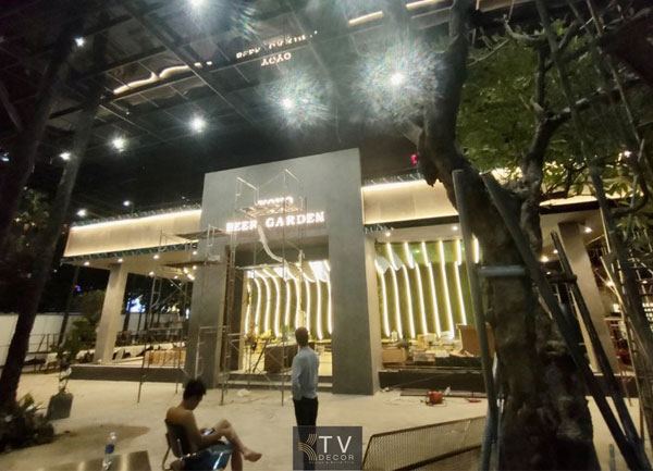 Thiết kế thi công nhà hàng Beer Food Garden kính và khung thép