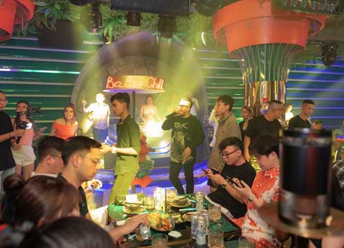 Góc Kinh Doanh Đẹp: Mô hình Lounge Bar tương tác hút khách TP.HCM