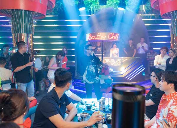 Mô hình nhà hàng Lounge Bar hiện đại thu hút khách trẻ tại TP.HCM
