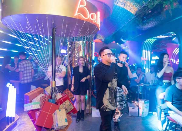 Thi công Mô hình nhà hàng Lounge Bar sôi động tại TP.HCM