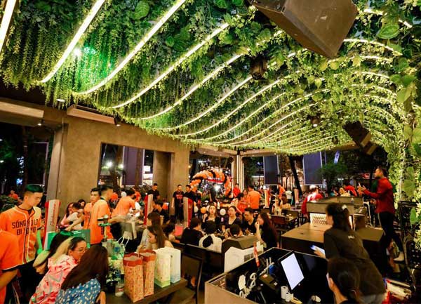 Thiết kế thi công nhà hàng Beer Garden đẹp tại TP.HCM