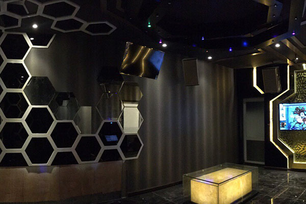 Báo giá trang trí nội thất phòng karaoke đẹp bình dân tại TPHCM